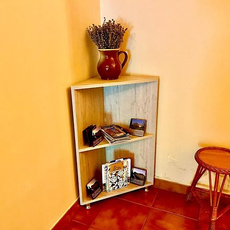 P&P Jicin Apartments - Soukrome 2-3 Luzkove Pokoje S Vlastni Kuchyni A Koupelnou Εξωτερικό φωτογραφία